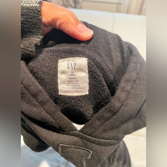 Gap hoodie - Picture 3 of 3